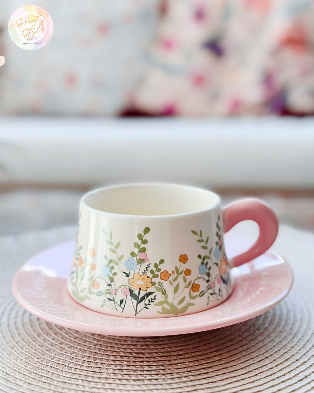 Tasse à thé fleurie